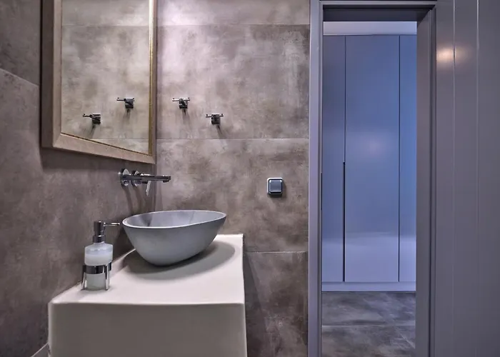 Olea&ramus Paros * Isterni (Paros)